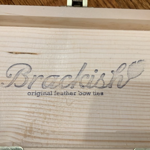 brackish real feather Bow tie. - Picture 2 of 10